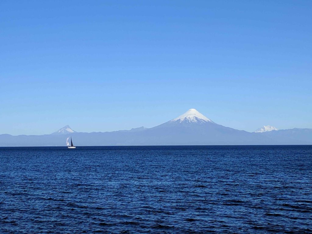 vue sur le lac llanquihue depuis frutillar région des lacs chili