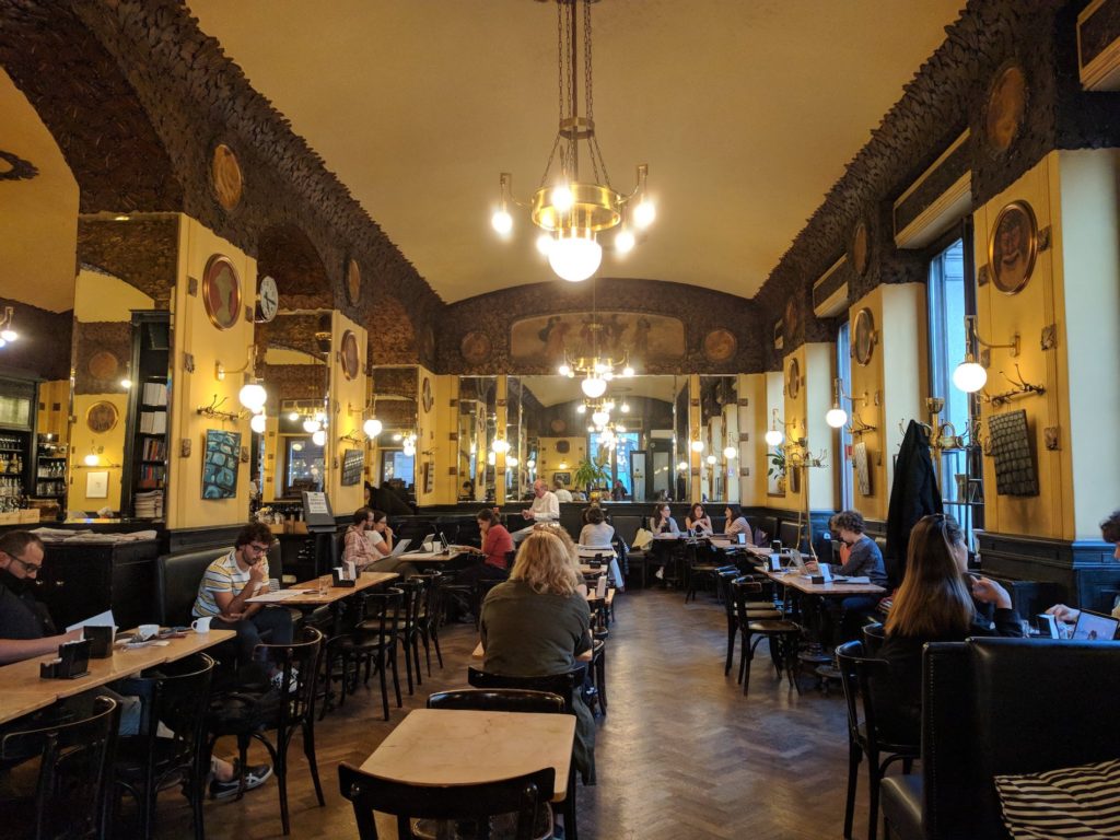cafe historique salle trieste