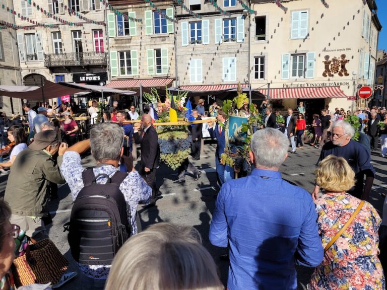 Visiter Arbois, le village au coeur des vignes jurassiennes