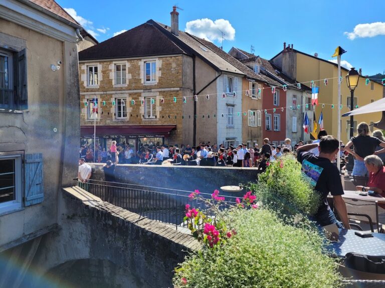 Visiter Arbois, le village au coeur des vignes jurassiennes