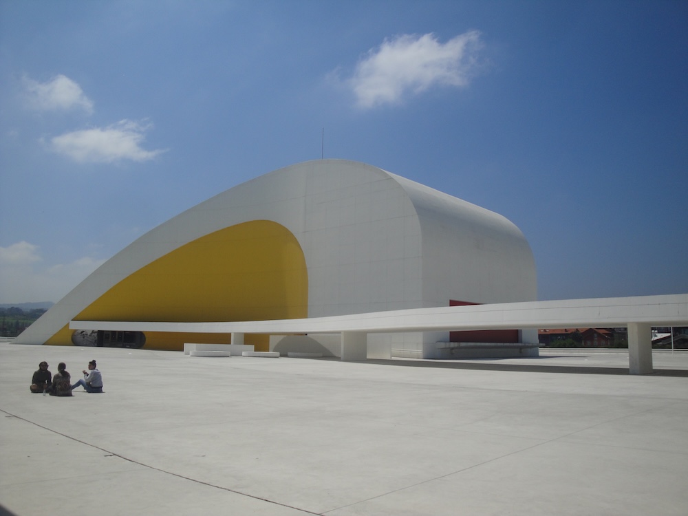 centre niemeyer aviles