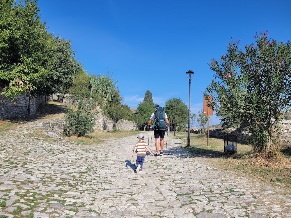 balade dans la forteresse de berat