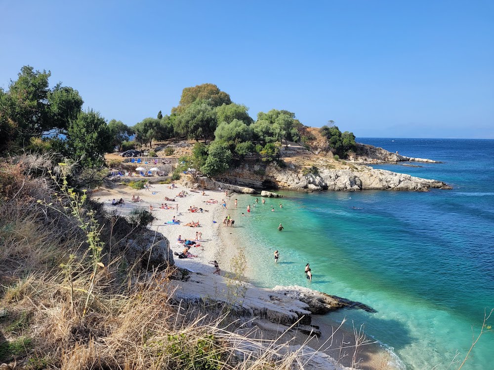 plage kanoni kassiopi