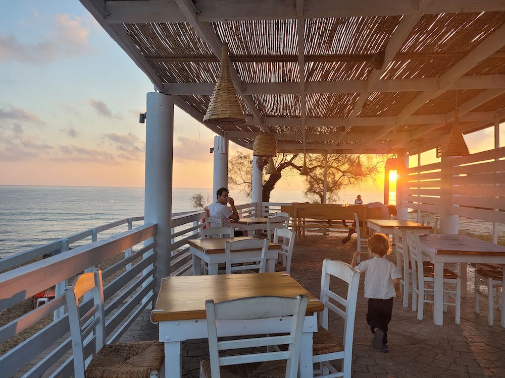 restaurant fisheye plage marathias