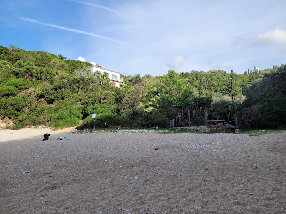 plage de rovinia et maison