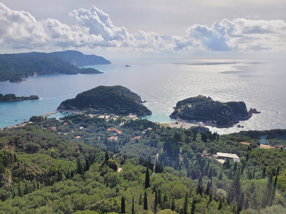 vue de lakones sur paleokastritsa