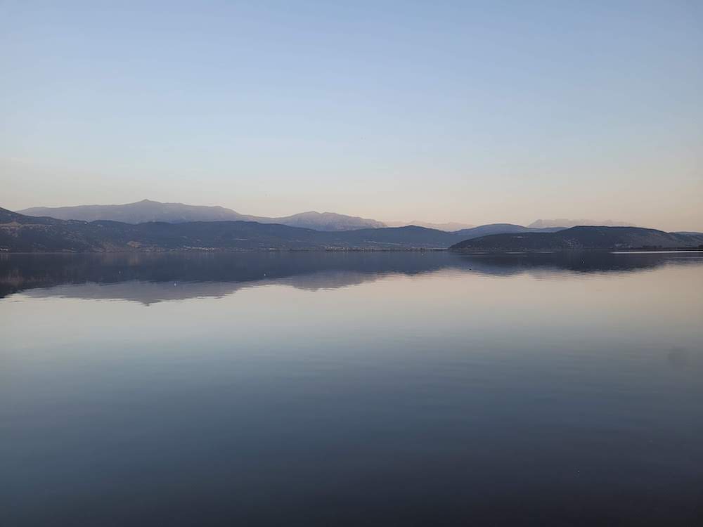 lac pamvotis fin de journée