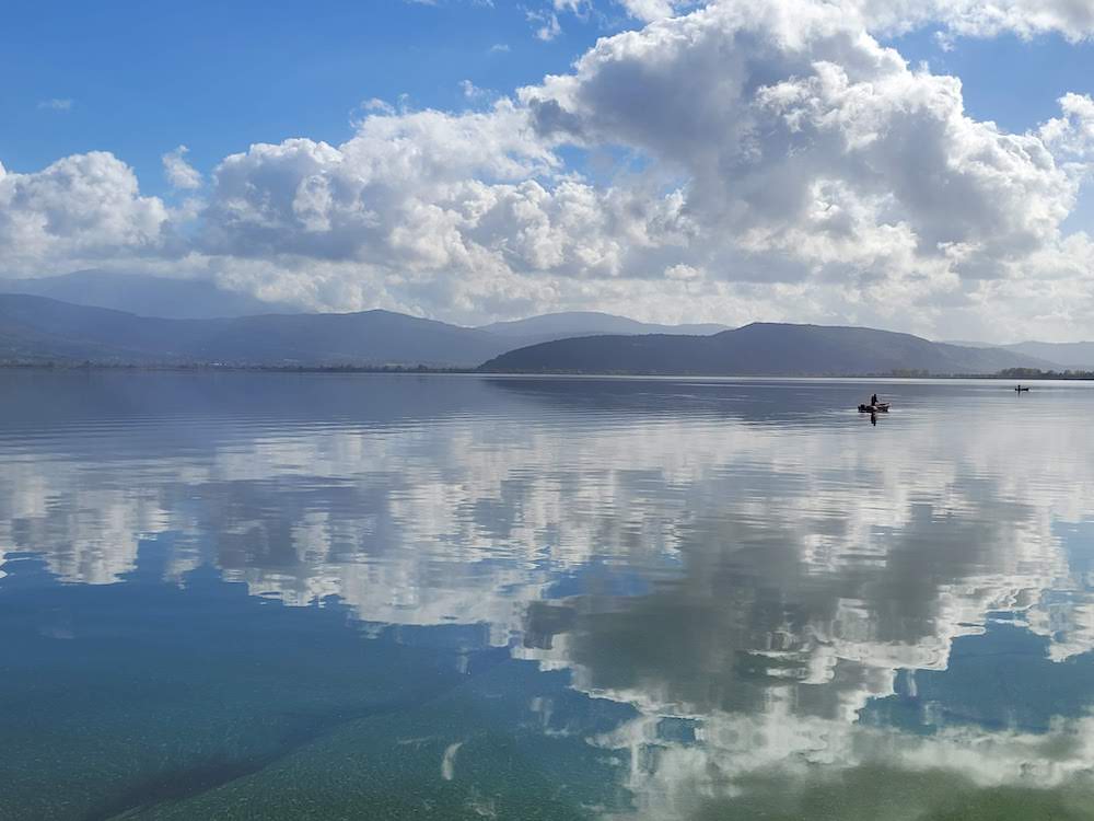 pecheur lac ioannina grece