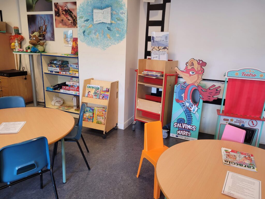 bibliothèque municipale conil de la frontera coin enfants